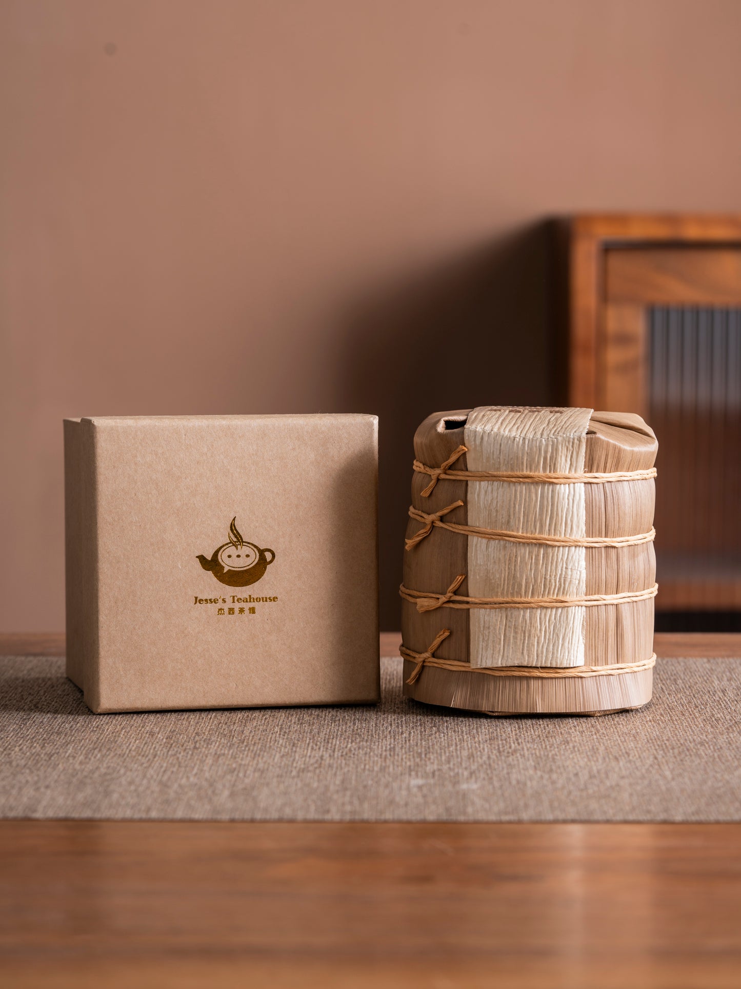 Sister Ai’s “Seven Cakes” Tong Sampler