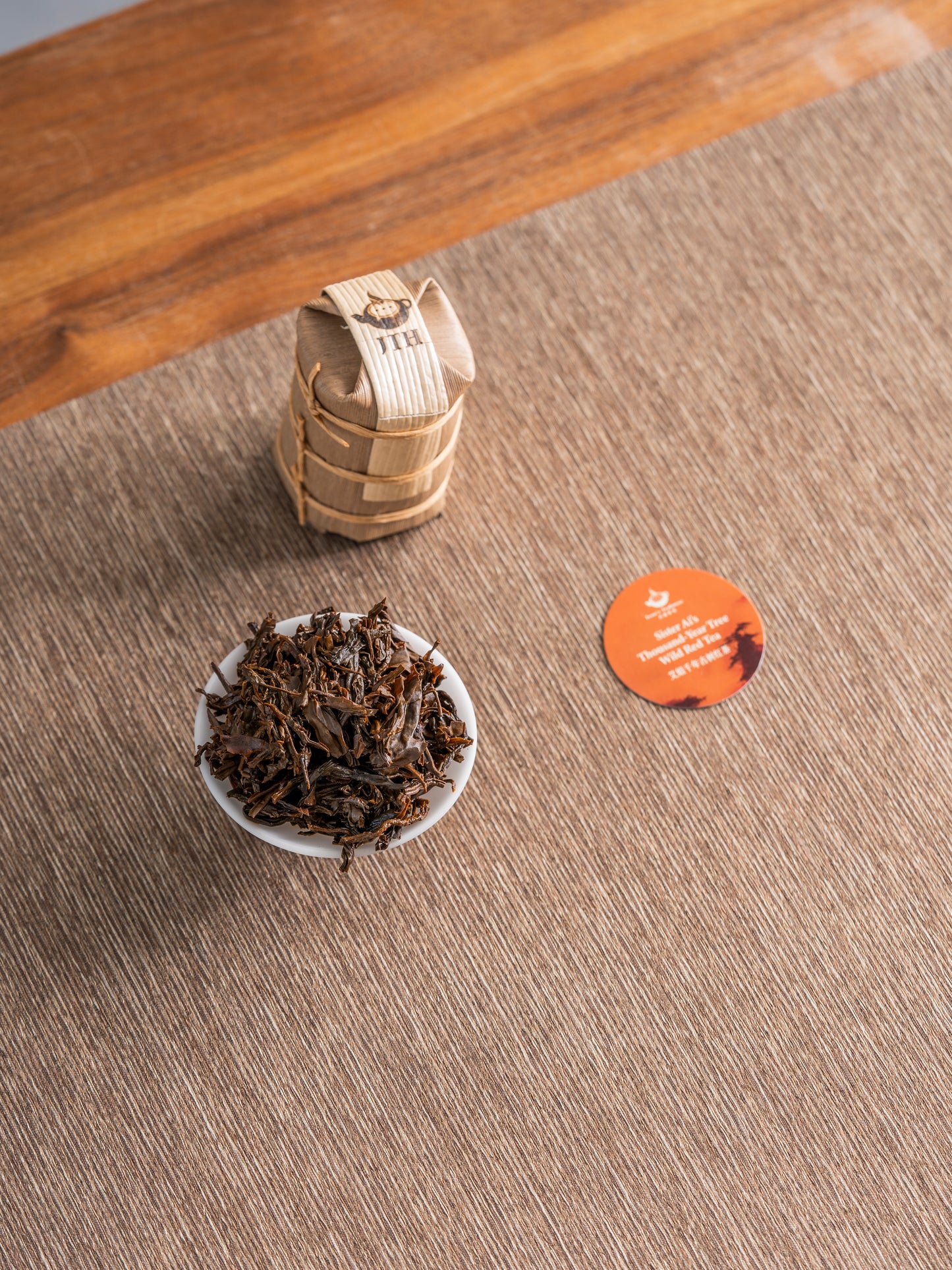 Sister Ai’s “Seven Cakes” Tong Sampler