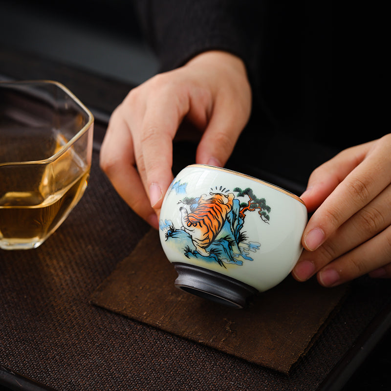 2023 Holiday Tea Pets & Tea Cups Collection