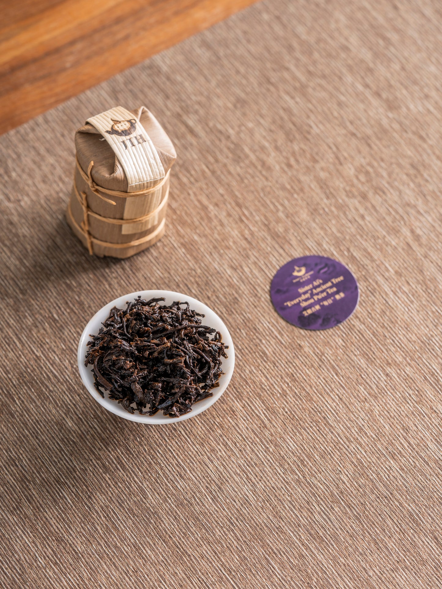 Sister Ai’s “Seven Cakes” Tong Sampler