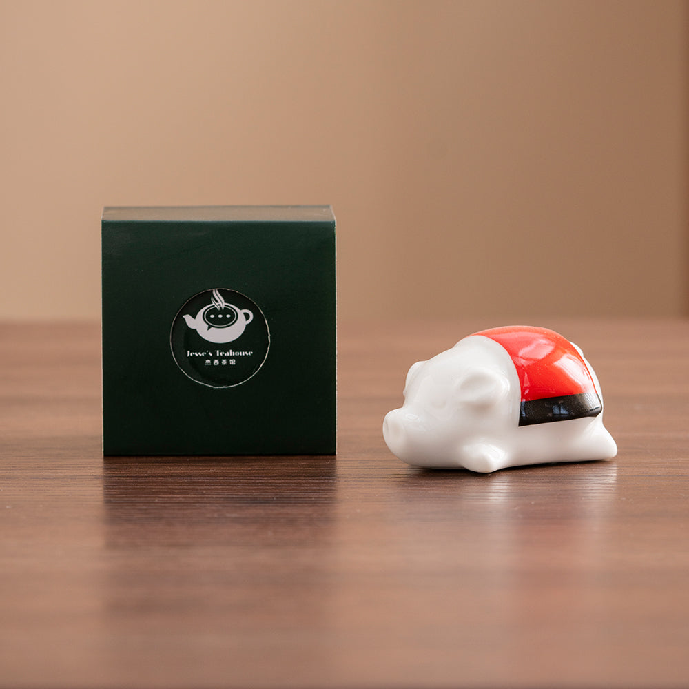 Pig Tea Pet