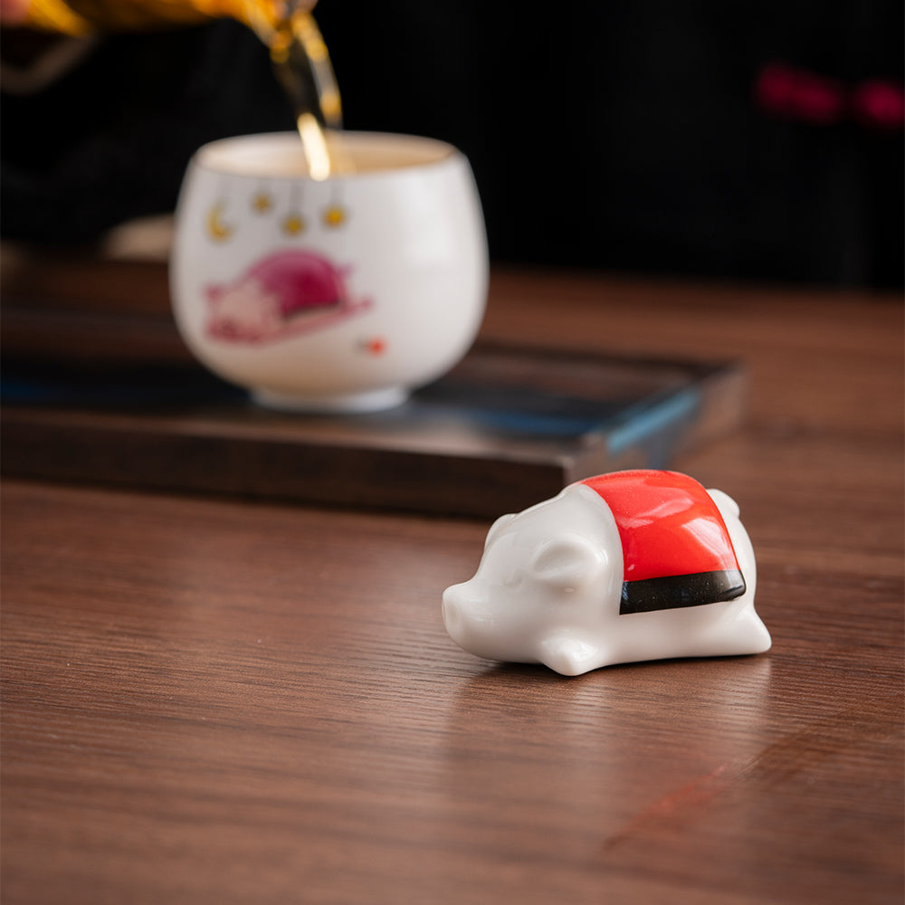 Pig Tea Pet
