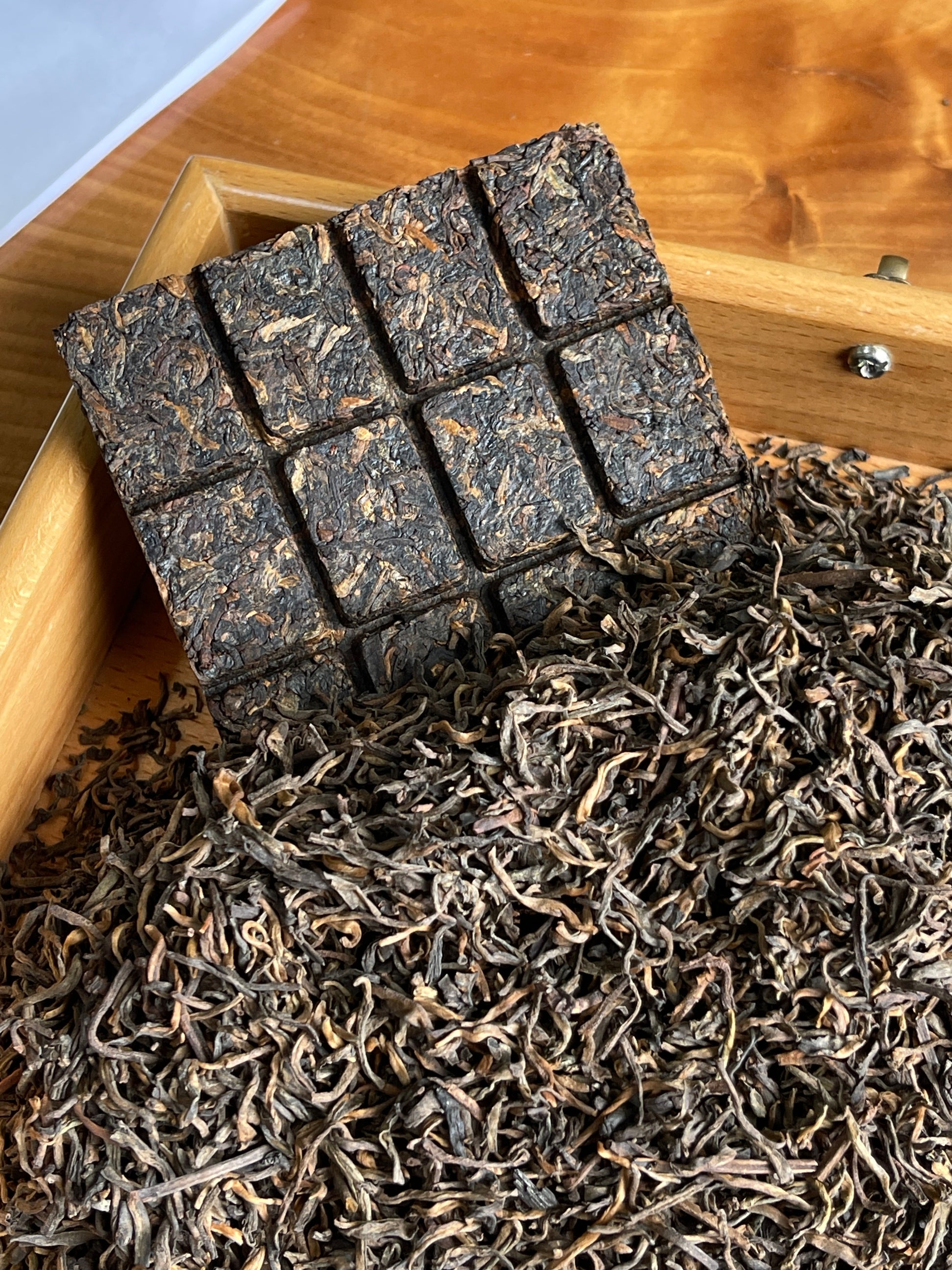 Tea Master Combo Box: Sister Ai's Best of Qianjiazhai Mountain - Jesse's Teahouse