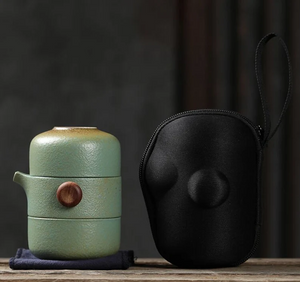 Open image in slideshow, Two-Cup Travel Teapot Set
